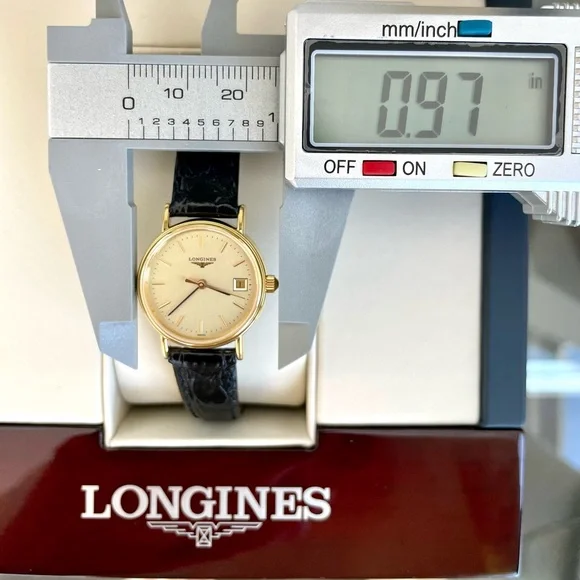 LONGINES 🐎 Ladies Mini Watch Presencé. Gold & Black. NEW + Box. - Picture 4 of 10